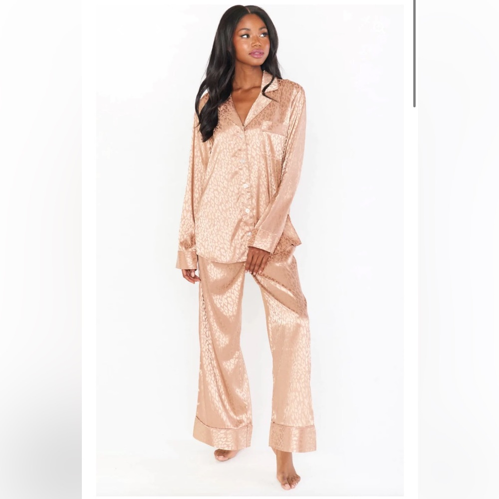 NWT SOLD OUT SHOW ME YOUR MUMU PJ SET! Brand new with tags!